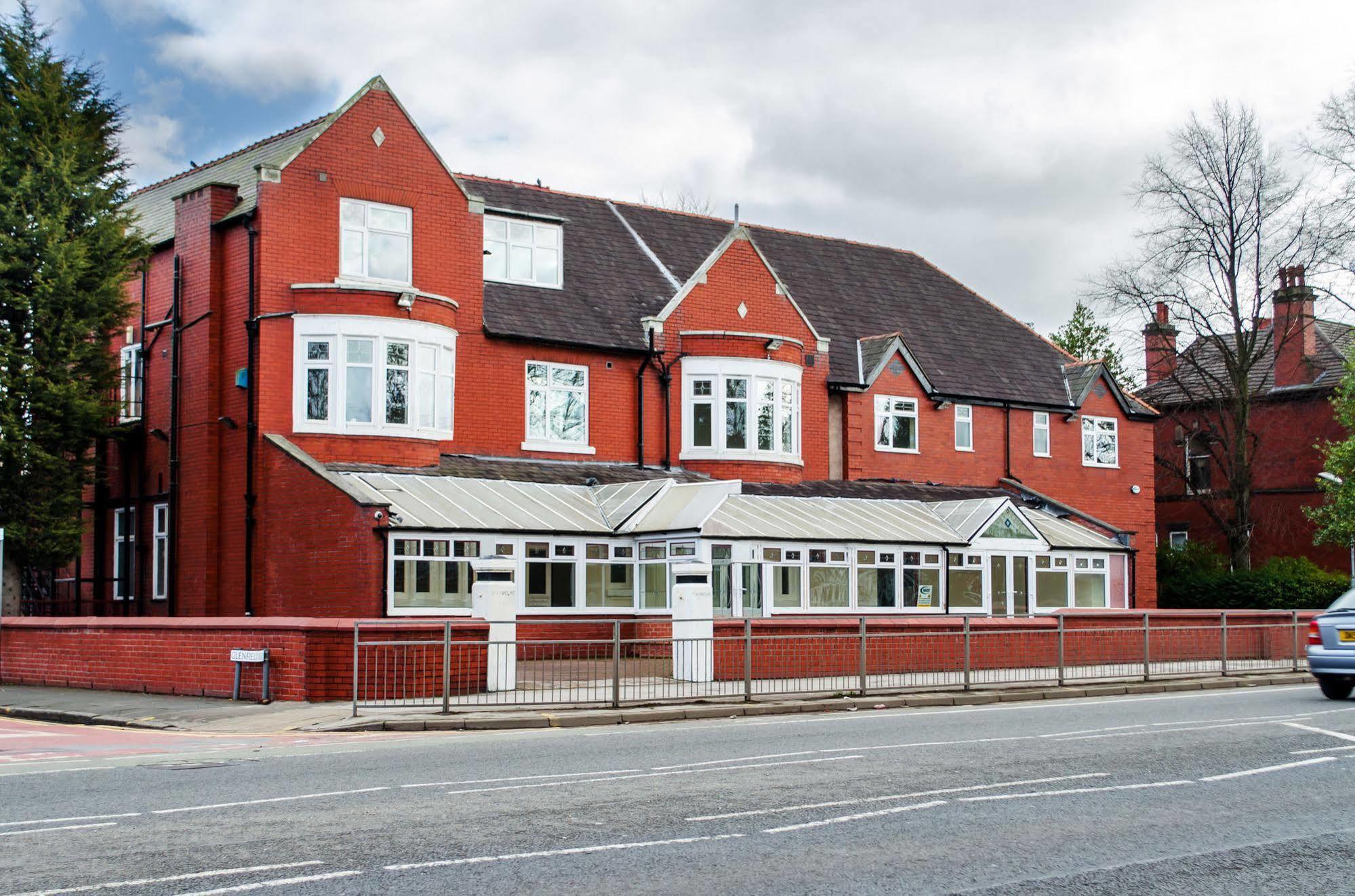 Trivelles Mayfair,Stockport Exterior photo